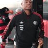 Preferido da torcida para vaga de Arrascaeta contra Vasco, De la Cruz “versão 2026” evolui no Flamengo