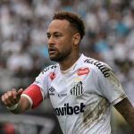 Médico do Santos diz que clube entregará Neymar apto para seleção