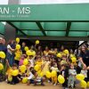 Crianças do CEI Detran emocionam durante caminhada da campanha Maio Amarelo