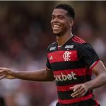 Lorran, Carlinhos, Viña e mais: veja a situação dos jogadores emprestados pelo Flamengo