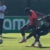 Endrick sofre entrada dura de Casemiro no segundo dia de treinos da seleção brasileira para Copa do Mundo de 2026