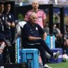 Entenda por que caixa térmica é amiga inseparável de Marcelo Bielsa, técnico do Uruguai