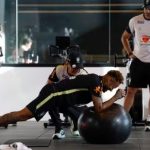 Neymar fará novo exame, e Ancelotti prevê atacante nos treinos na próxima semana