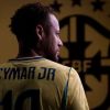 “Erro” em camisa oficial do Brasil com nome de Neymar viraliza nas redes; entenda