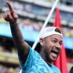 Ancelotti ‘ensaia’ o Brasil para Neymar, mas resposta de atacantes deixa camisa 10 no fim da fila