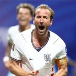Kane brilha, Inglaterra elimina RD Congo e pega o México nas oitavas