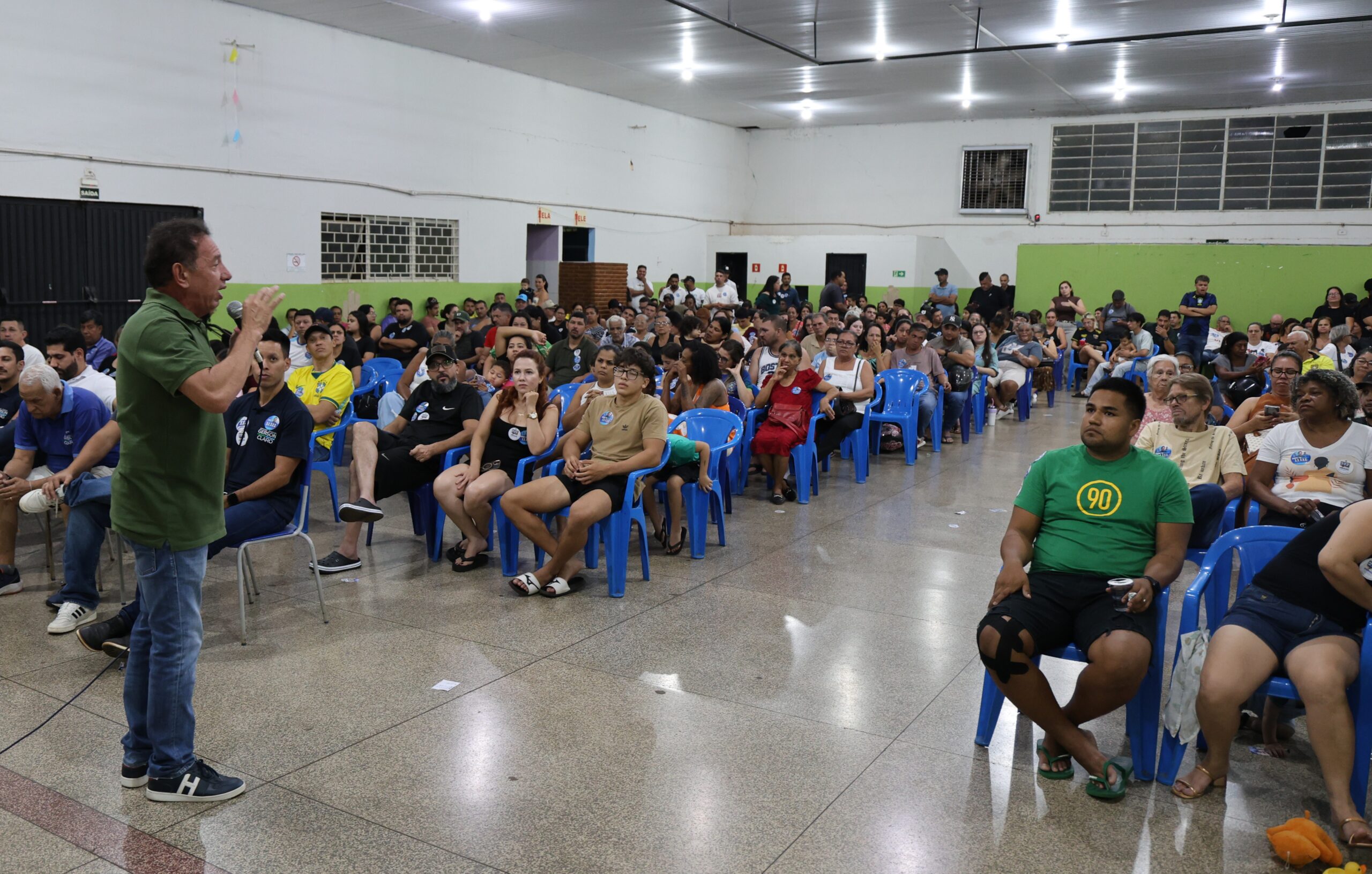 Gerson Claro defende política voltada à qualidade de vida durante reunião na Coophavila