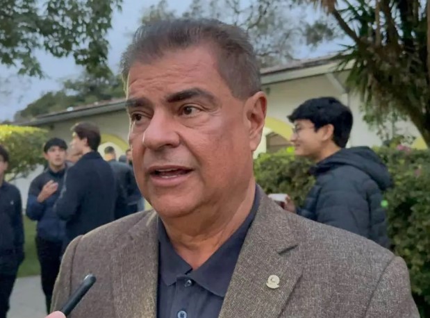 Nelsinho desiste de reeleição ao Senado e será suplente na candidatura de Azambuja