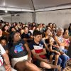 Primeira da família a concluir faculdade, professora se identifica com propostas de Carlos Bernardo para educação e renda