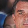 PF apontou risco de Flávio fugir do Brasil e suspeita sobre dinheiro de Vorcaro ao pedir a Moraes apreensão de passaporte